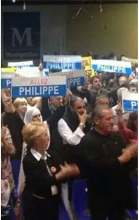 Khattabi au centre, au QG de campagne du maire socialiste Philippe Saurel, le soir des élections municipales.