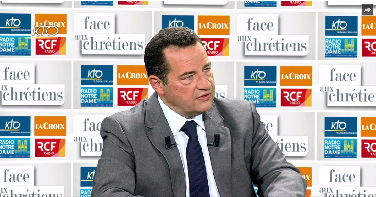 Jean-Frederic-Poisson-plateau-emission-Face-Chretiens-jeudi-1er-septembre-2016_0_1400_629