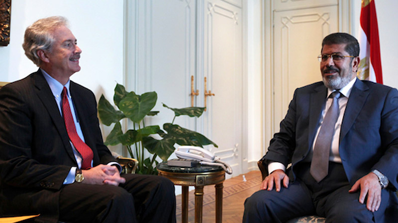 Le secrétaire d’État américain Burns a rencontré les Frères Musulmans